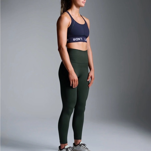 LNDR Pants - LNDR Chisel Legging in Olive Green Like New